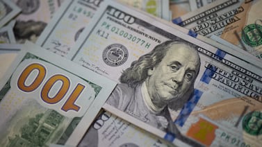 Tipo de cambio del dólar cierra semana al alza