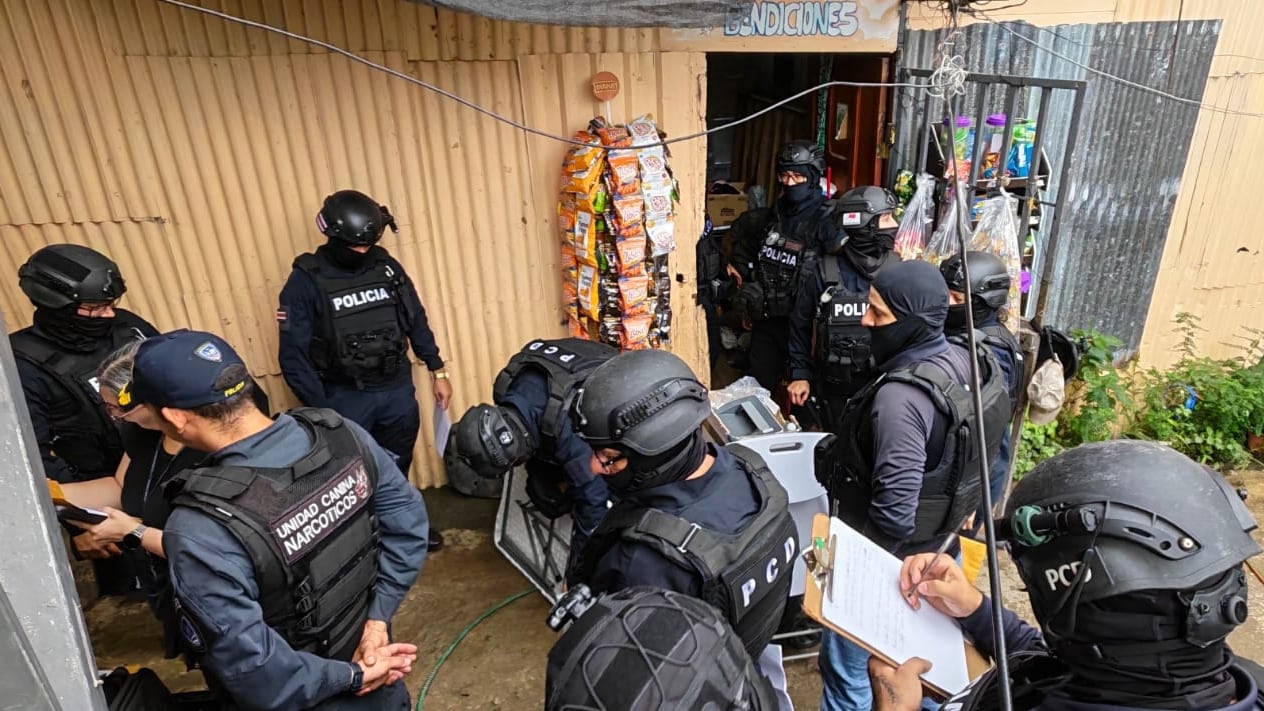 Golpe a "Los Gery": Desmantelan centro de distribución de drogas disfrazado de pulpería en Cartago