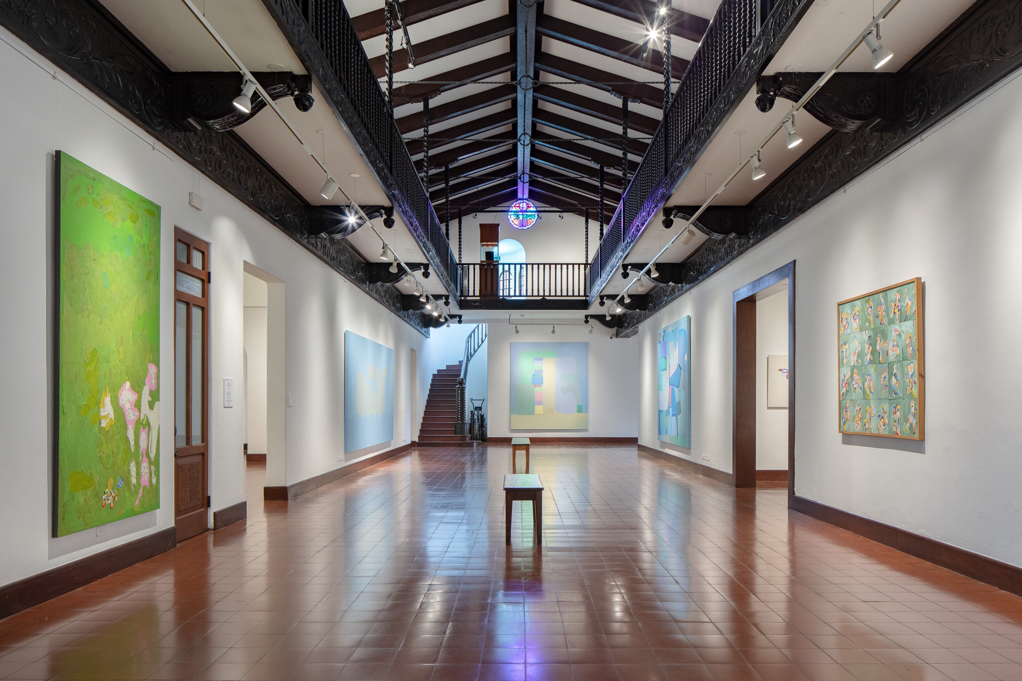 Vista general de la exposición 'Memoria topográfica. Revisión 1999–2026', de Federico Herrero, en el Museo de Arte Costarricense.