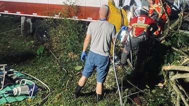 Joven habría sacado camión ajeno y lo chocó: su novia murió en el sitio