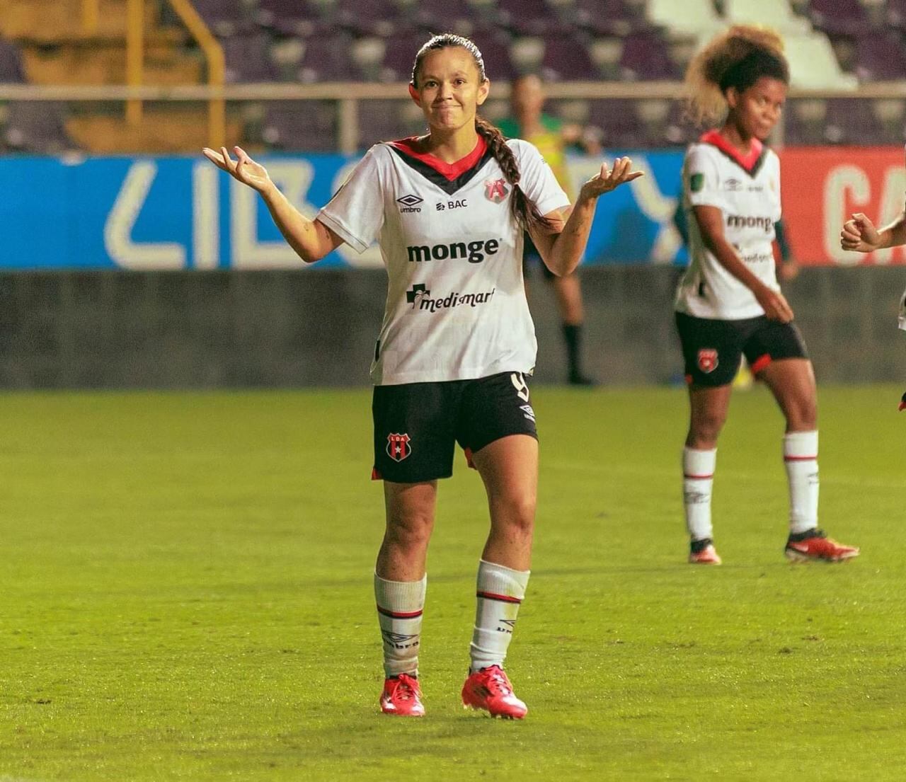 Sofía Varela
Anotó tripleta
Saprissa 0 - Alajuelense 3
21 de octubre del 2024
Cortesía: Alajuelense