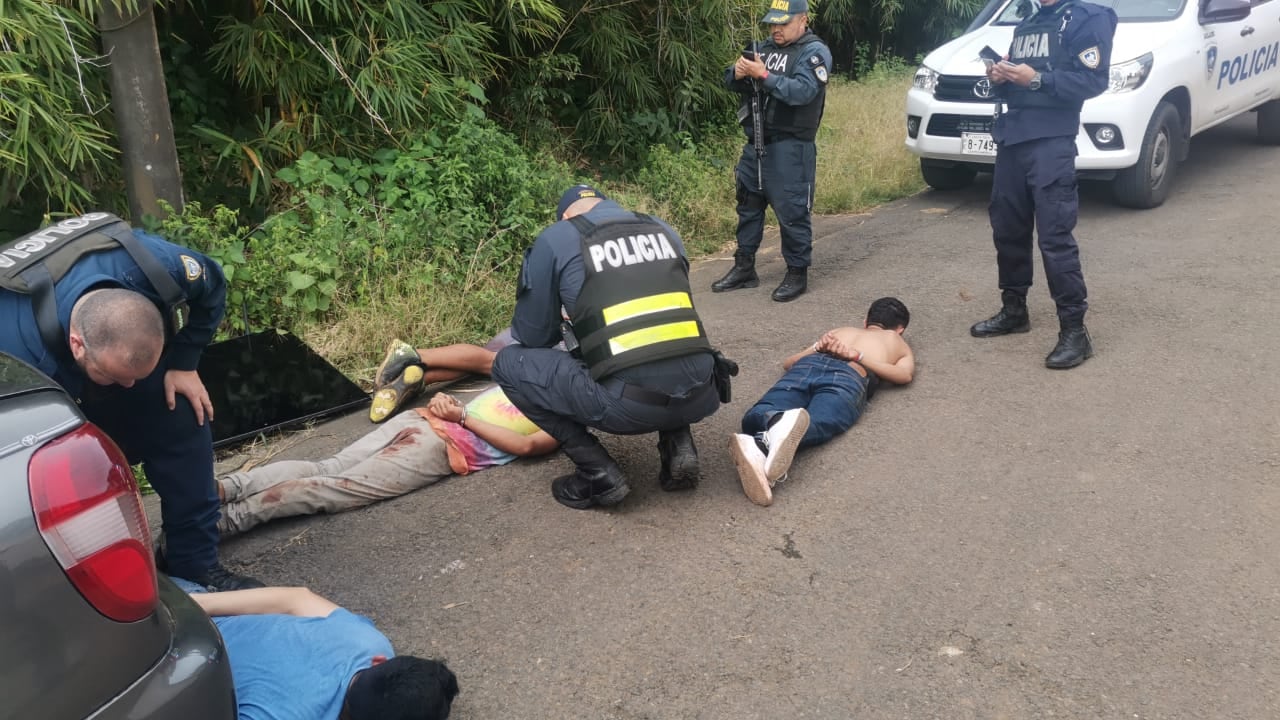 La Fuerza Pública de Grecia montó un operativo y capturó a cuatro sospechosos del asesinato y robo en ese cantón alajuelense. Foto: Cortesía MSP.