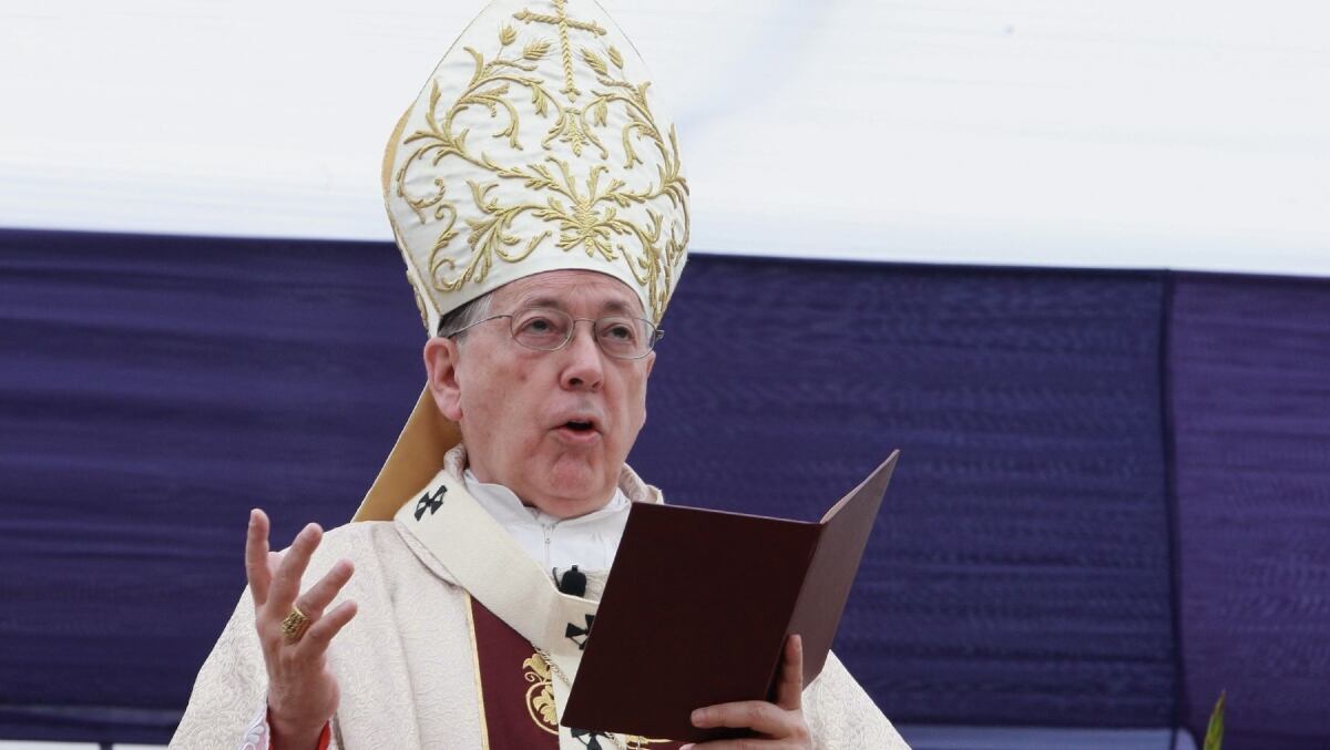 Cardenal Juan Luis Cipriani, de Perú.