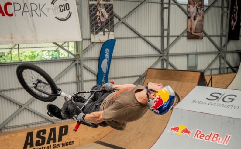 Kenneth Pollis Tencio
‘BacPark by 10cio’
UCI BMX Freestyle World Cup
Montpellier, Francia
4 de mayo de 2026
Cortesía: Olman Mora