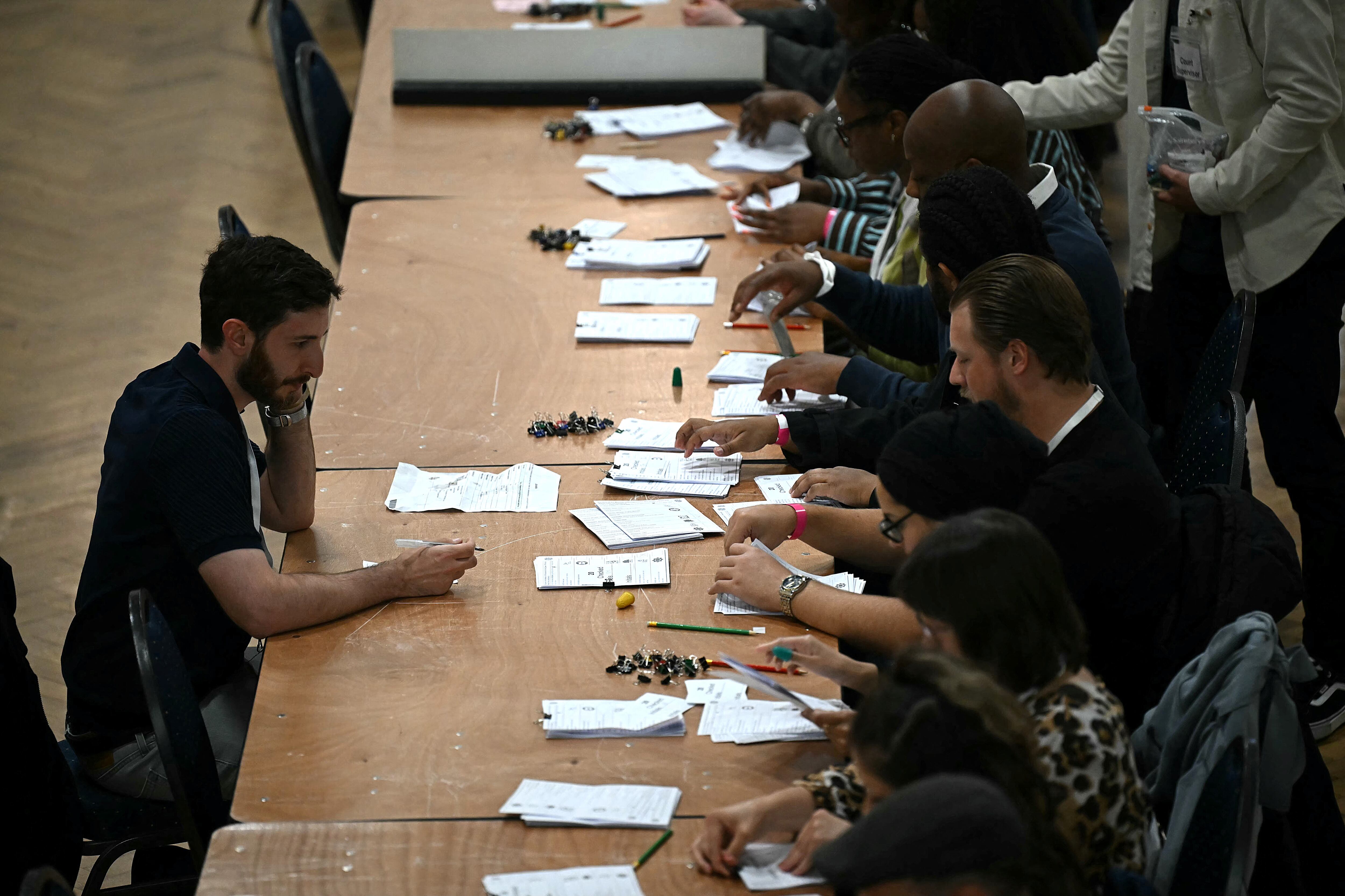 El Brexit, en 2020, y sus consecuencias para la economía británica, el covid, el aumento del costo de vida un criticado funcionamiento del servicio de salud, con largas listas de espera, acabaron pasando factura a los conservadores. Foto: AFP