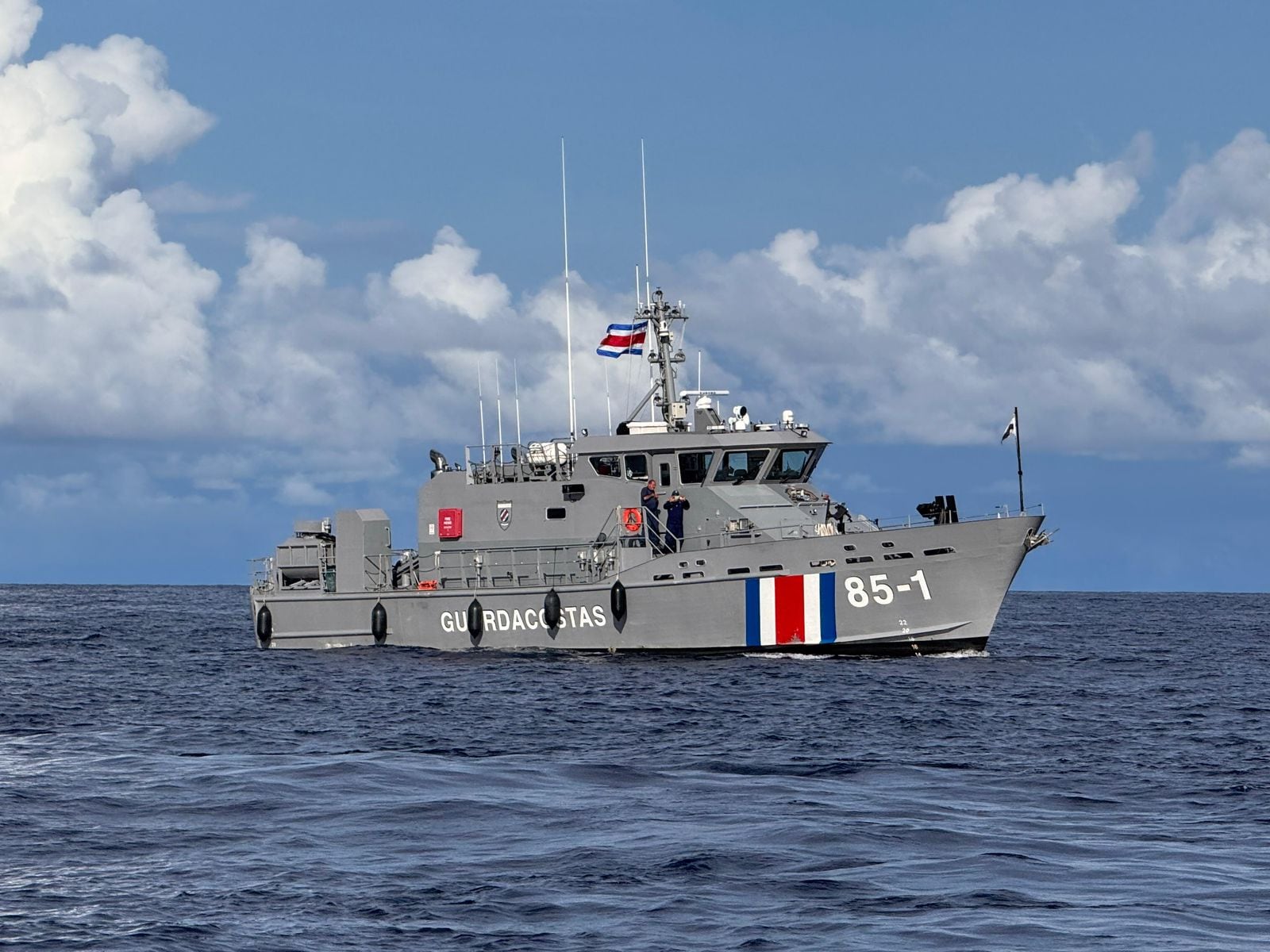 Esta es uno de los barcos utilizados por Guardacostas para patrullar los mares costarricenses.
