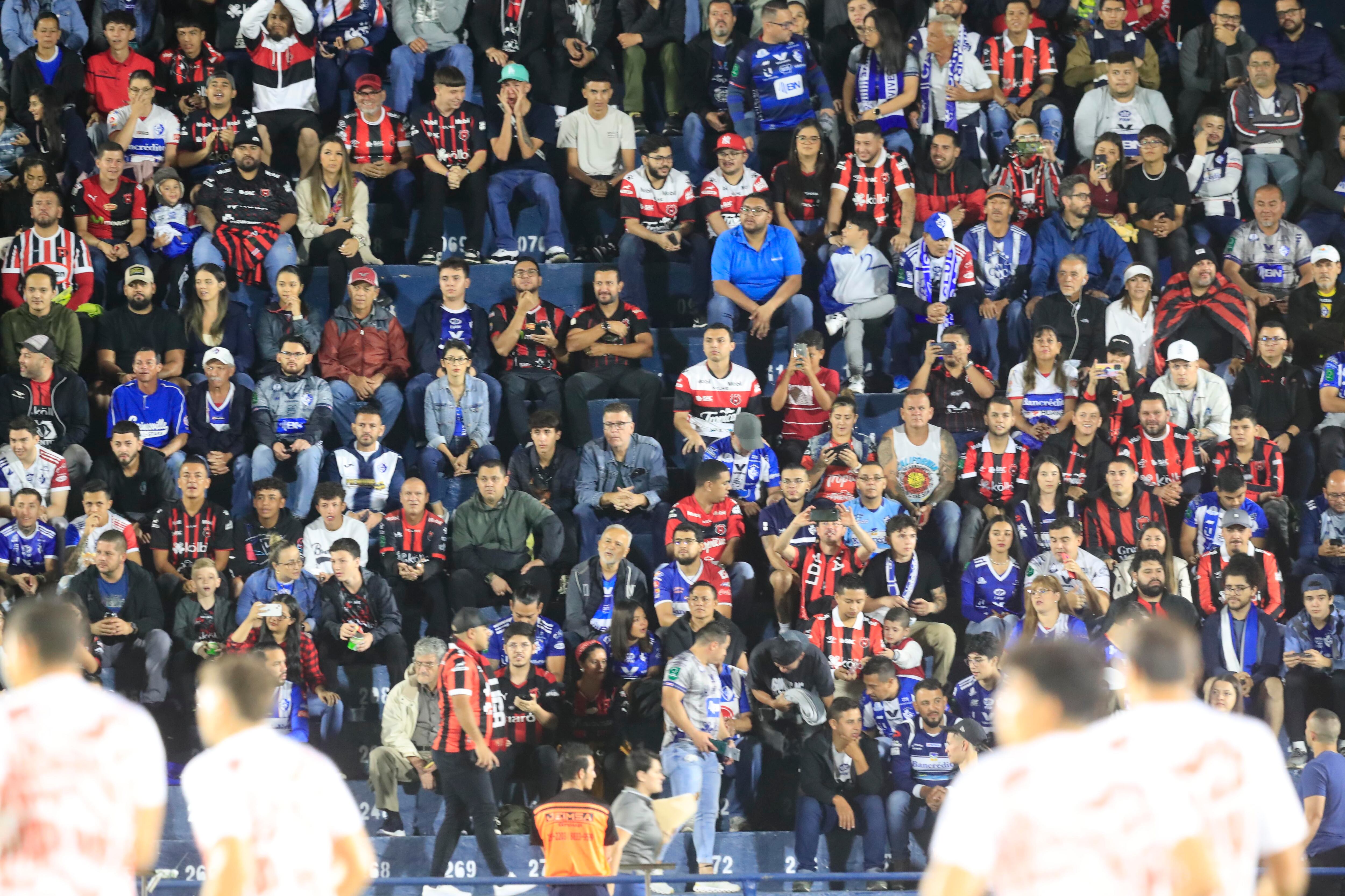 28/09/2023 Estadio Fello Meza, Cartago. El Club Sport Cartaginés recibió a la Liga Deportiva Alajuelense, en partido de la ida de los cuartos de final de la Copa Centroamericana de CONCACAF.