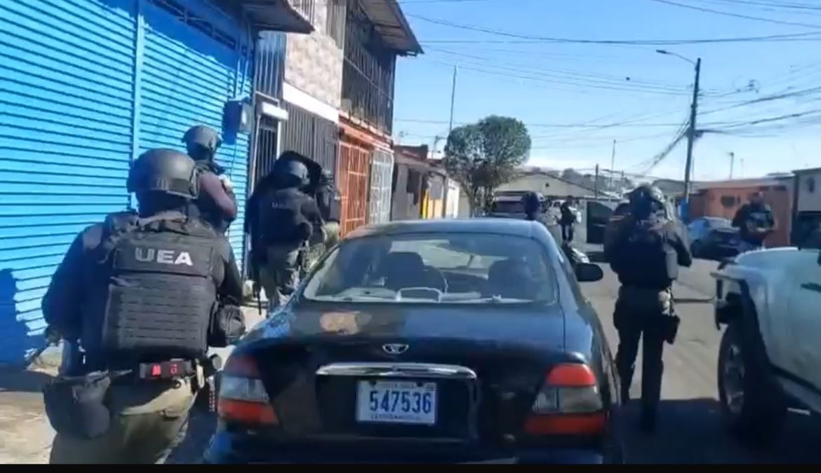 Según el subdirector de la Fuerza Pública, Guillermo Valenciano, el control de los 20 distritos más violentos del país ha permitido bajar la cifra de homicidios.