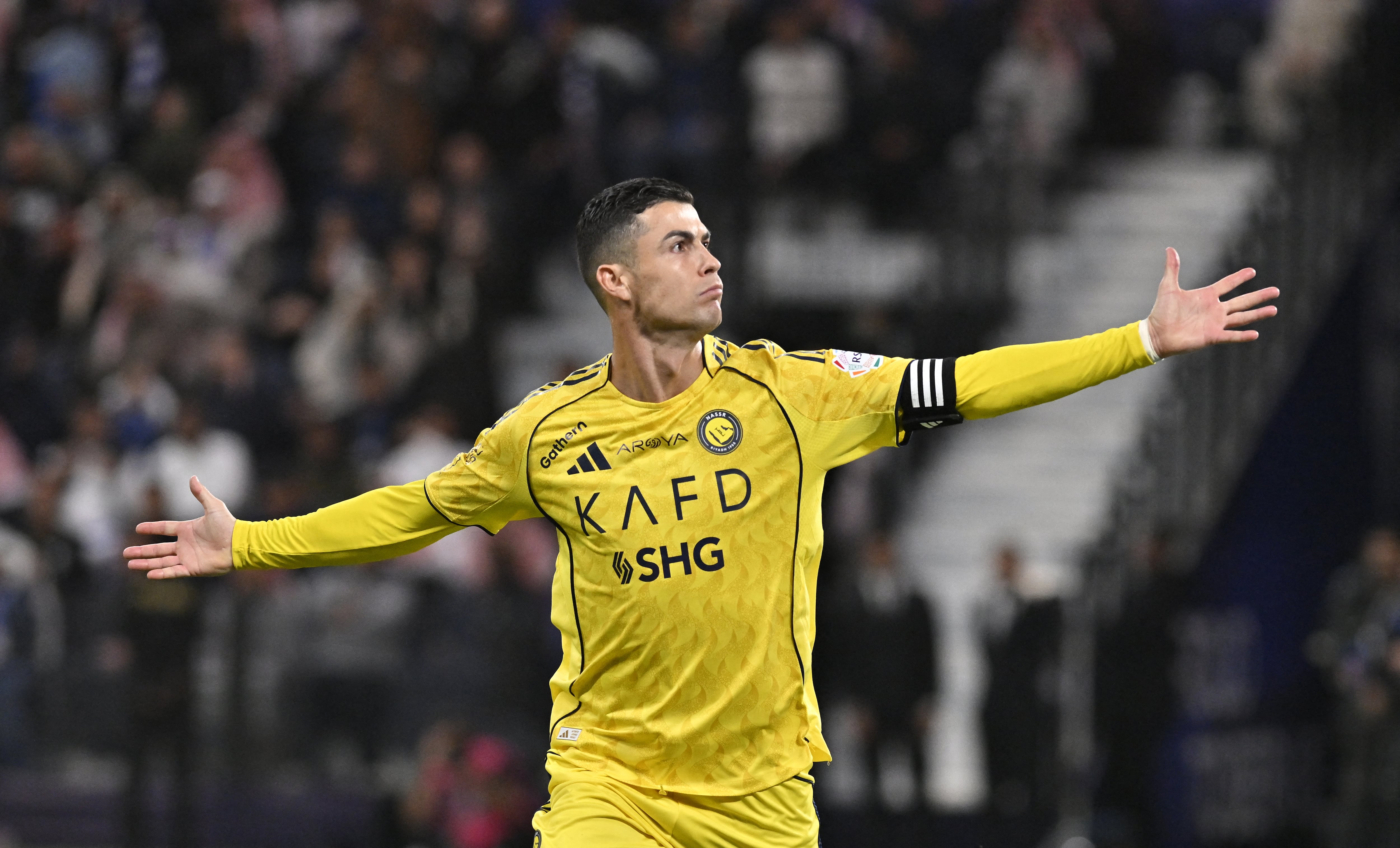RIAD, ARABIA SAUDITA - 12 de enero de 2026: Cristiano Ronaldo, del Al Nassr, celebra tras anotar un gol durante el partido de la Liga Profesional Saudí entre Al Hilal y Al Nassr, disputado en el estadio Al Mamlakah Arena, en Riad, Arabia Saudita, el 12 de enero de 2026. Mohammed Saad / Anadolu (Foto: Mohammed Saad / Anadolu vía AFP).