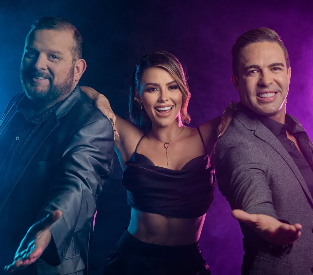 La conducción de 'Batalla de karaoke' estará a cargo de tres figuras conocidas de la televisión costarricense: Keyla Sánchez, Ítalo Marenco y René Barboza.