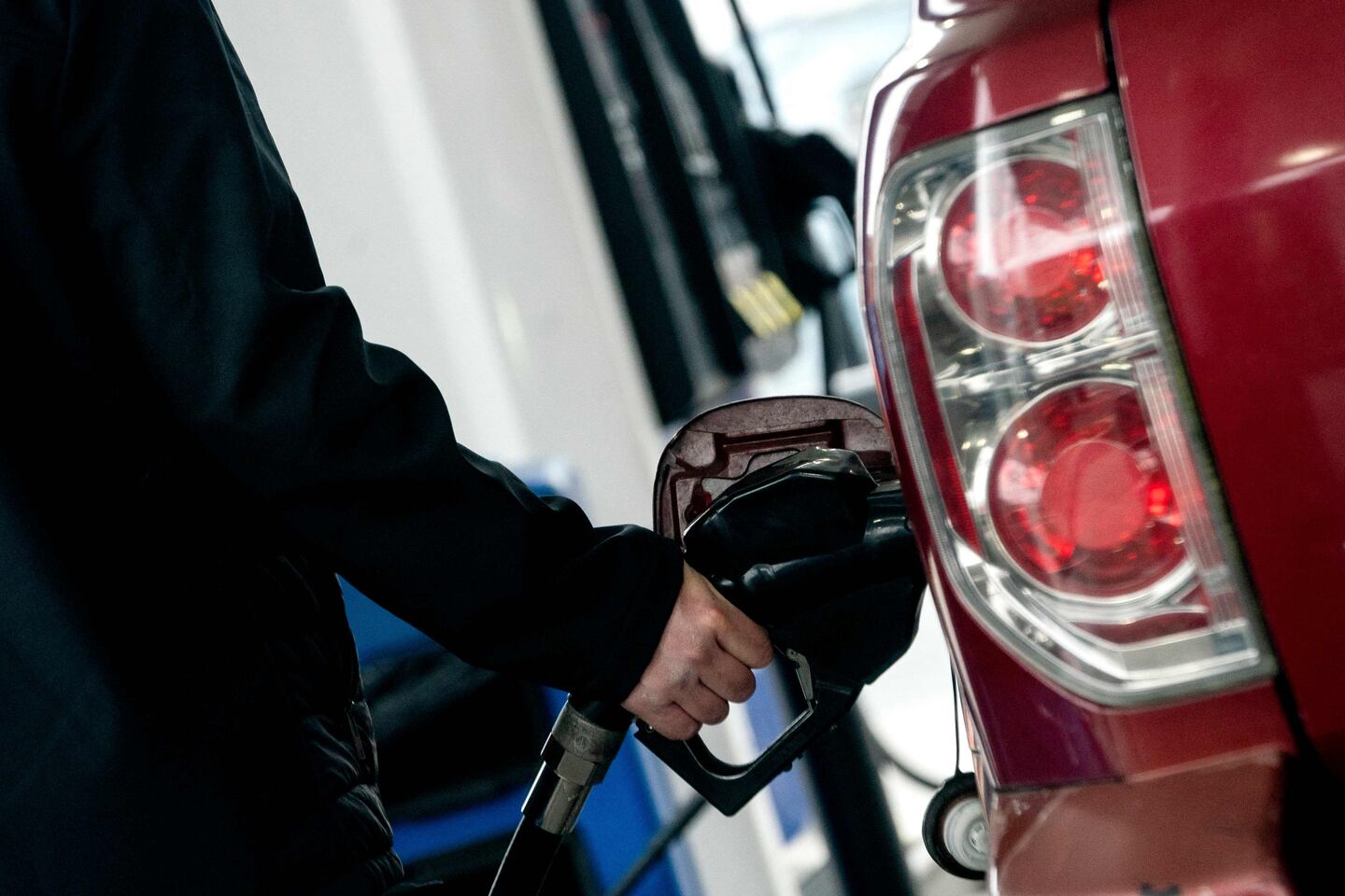 Petróleo sigue en alza ante la falta de acuerdo sobre Irán