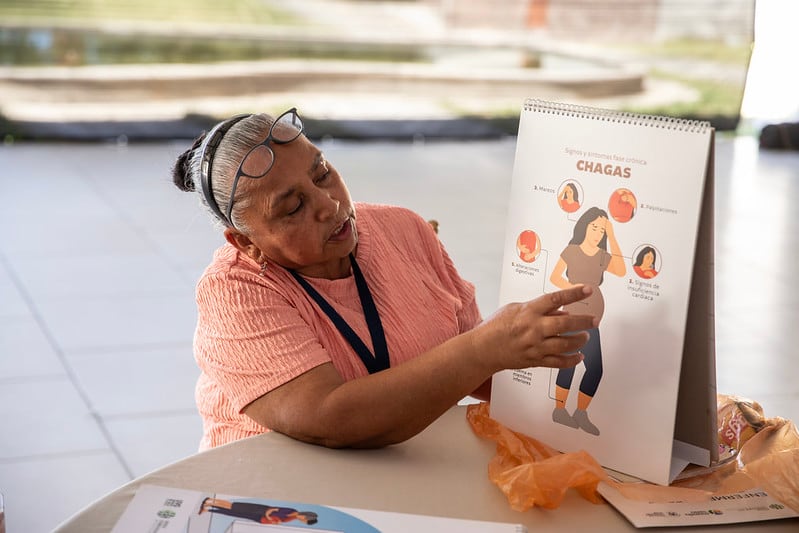 Impulsado por la Iniciativa Iberoamericana "Ningún Bebé con Chagas", el proyecto Comadronas apuesta por fortalecer el rol de las comadronas para prevenir el mal de Chagas congénito en Guatemala