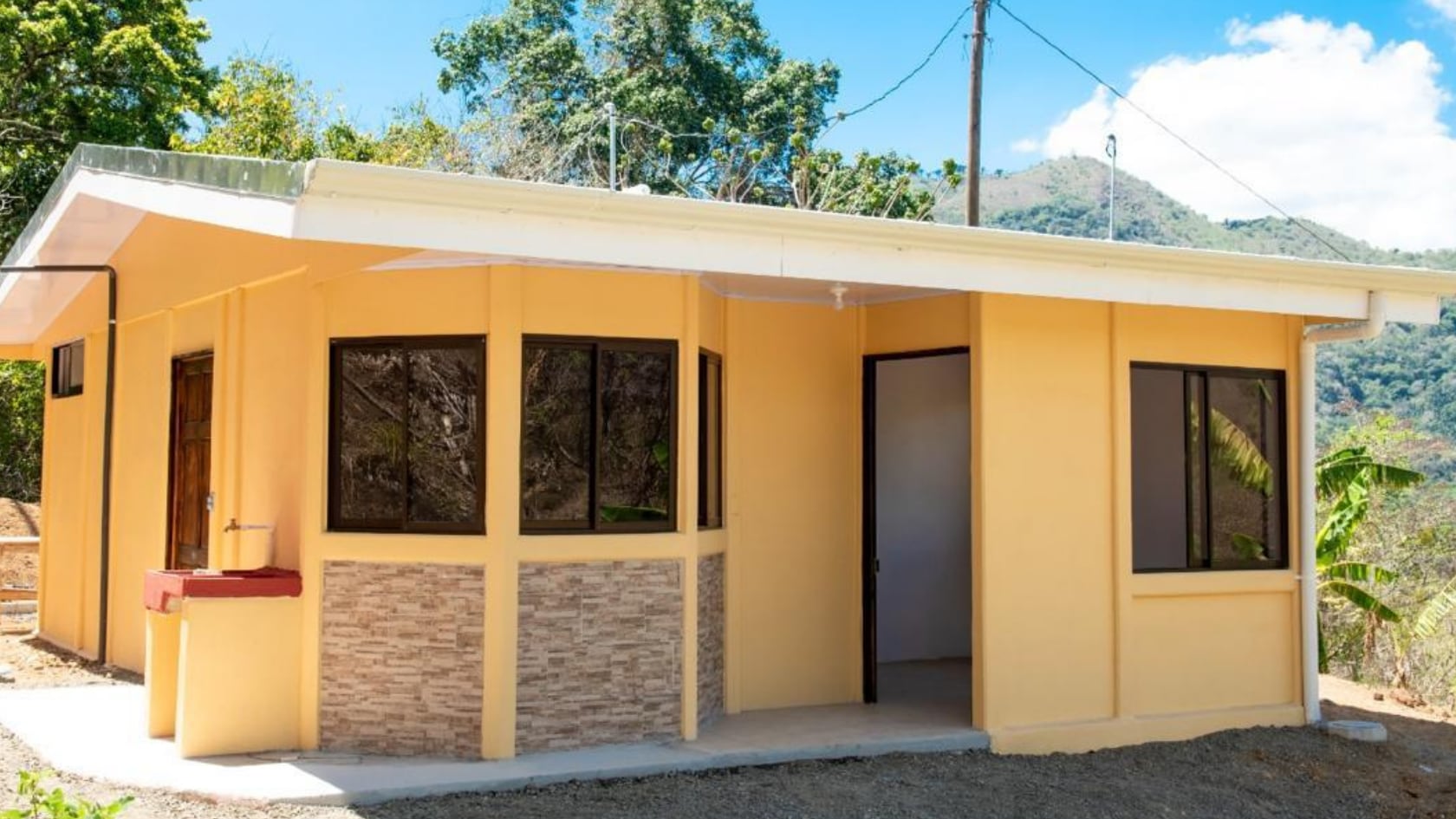 El Banhvi proyecta entregar 14.000 subsidios de vivienda en 2026 para atender a familias de ingresos bajos y medios en diferentes regiones del país.