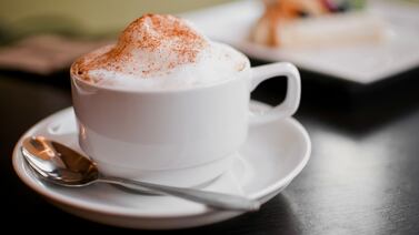 Descubren el truco para preparar café con leche directamente en cafetera italiana: fácil, rápido y cremoso