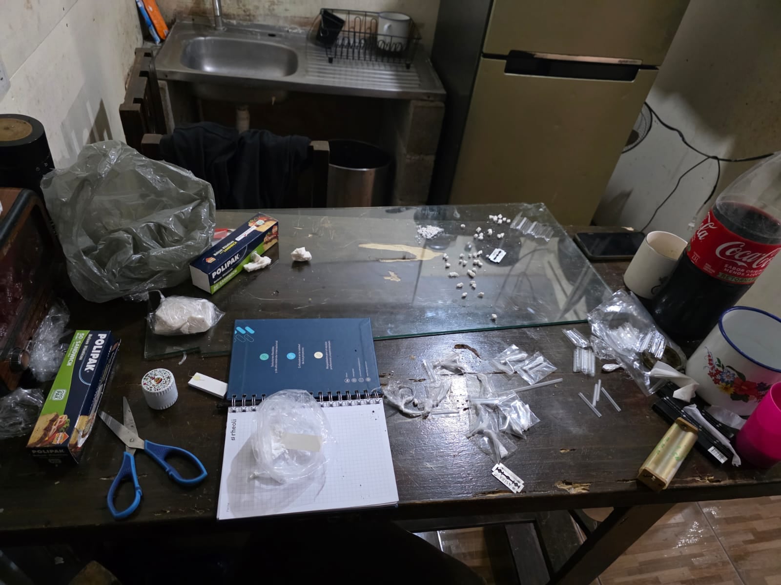 La Fiscalía y el OIJ allanaron 11 puntos de venta en Desamparados, como parte del Plan Escudo.