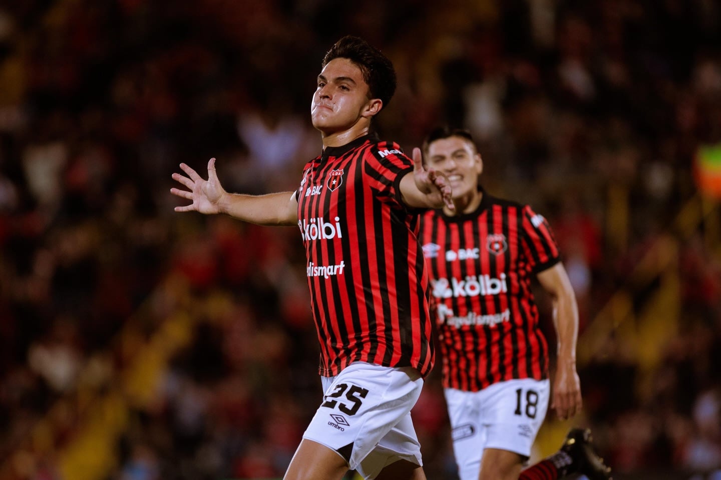 Santiago van der Putten fue operado este miércoles 25 de marzo, luego de sufrir una ruptura completa del ligamento cruzado anterior de la rodilla derecha.