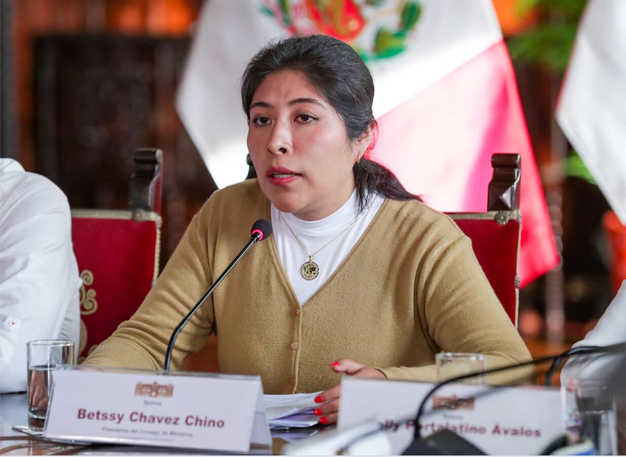 Betssy Chávez renunció como primera ministra tras golpe de Estado de Pedro Castillo