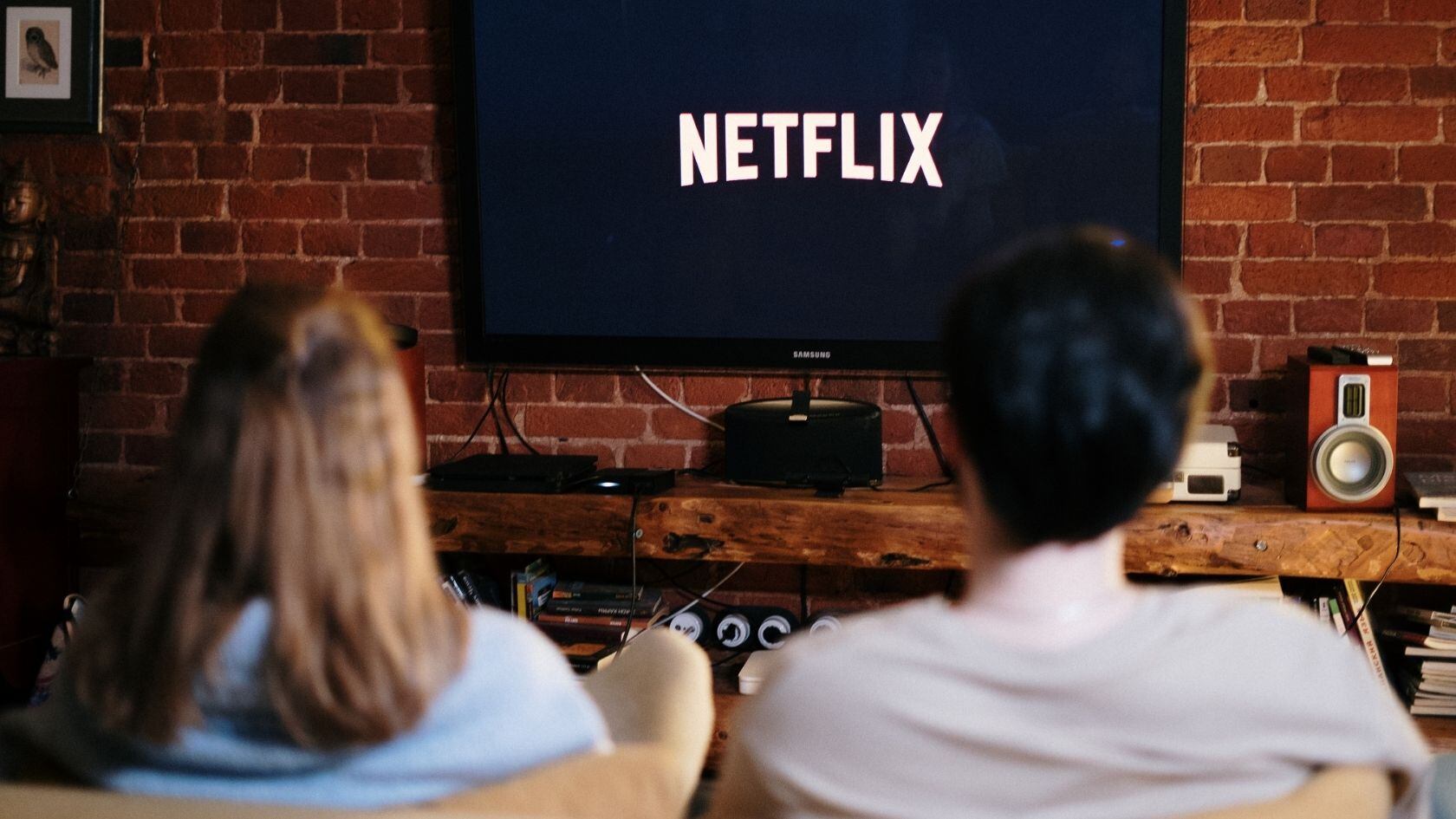Netflix eliminó el Plan Básico. Los usuarios deben cambiar a un plan con anuncios o pagar más para evitar interrupciones.