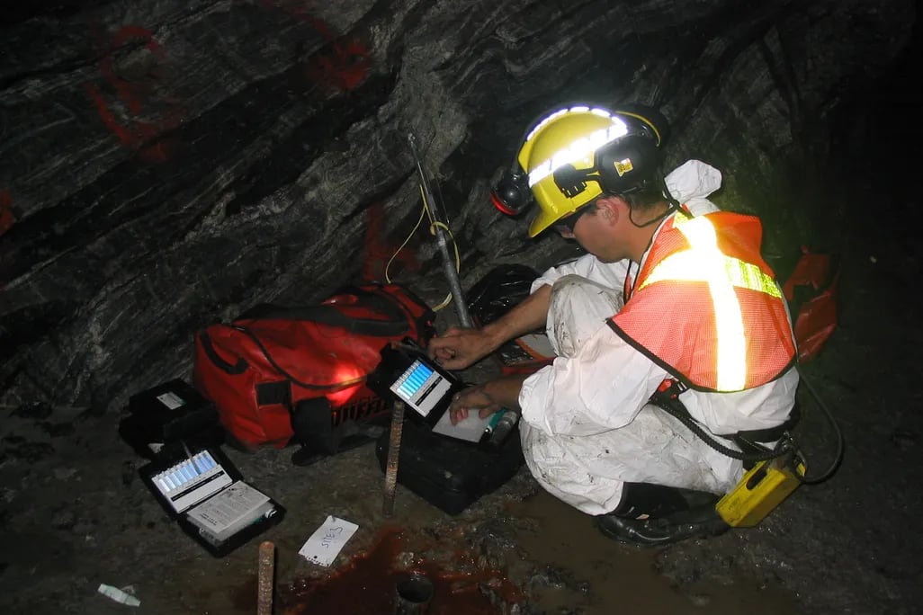 El hallazgo de hidrógeno blanco en Canadá podría reducir costos energéticos y emisiones en industrias clave del mundo.
