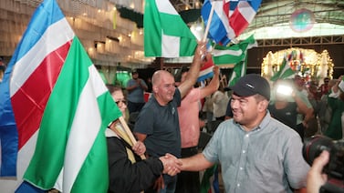 Álvaro Ramos afrontó encuentro con militancia del PLN en el cantón que más problemas le dio; denuncia presiones de la alcaldía para frenar actividad