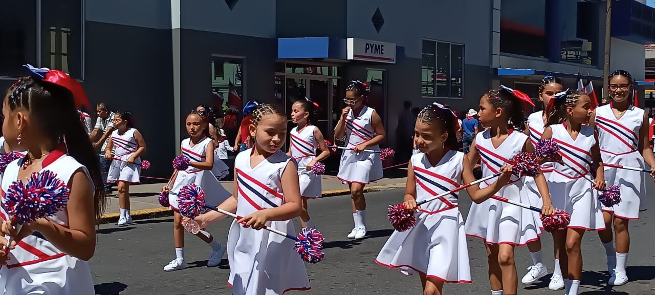 Bastoneras tricolores en Cartago.
Fotografía: Keyna Calderón