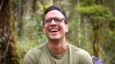 Desarrolladora de hotel embarga cuentas bancarias a activista que denunció posible daño ambiental en Playa Panamá