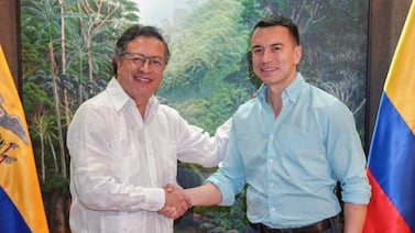 Ecuador acepta reunión con Colombia para tratar guerra comercial