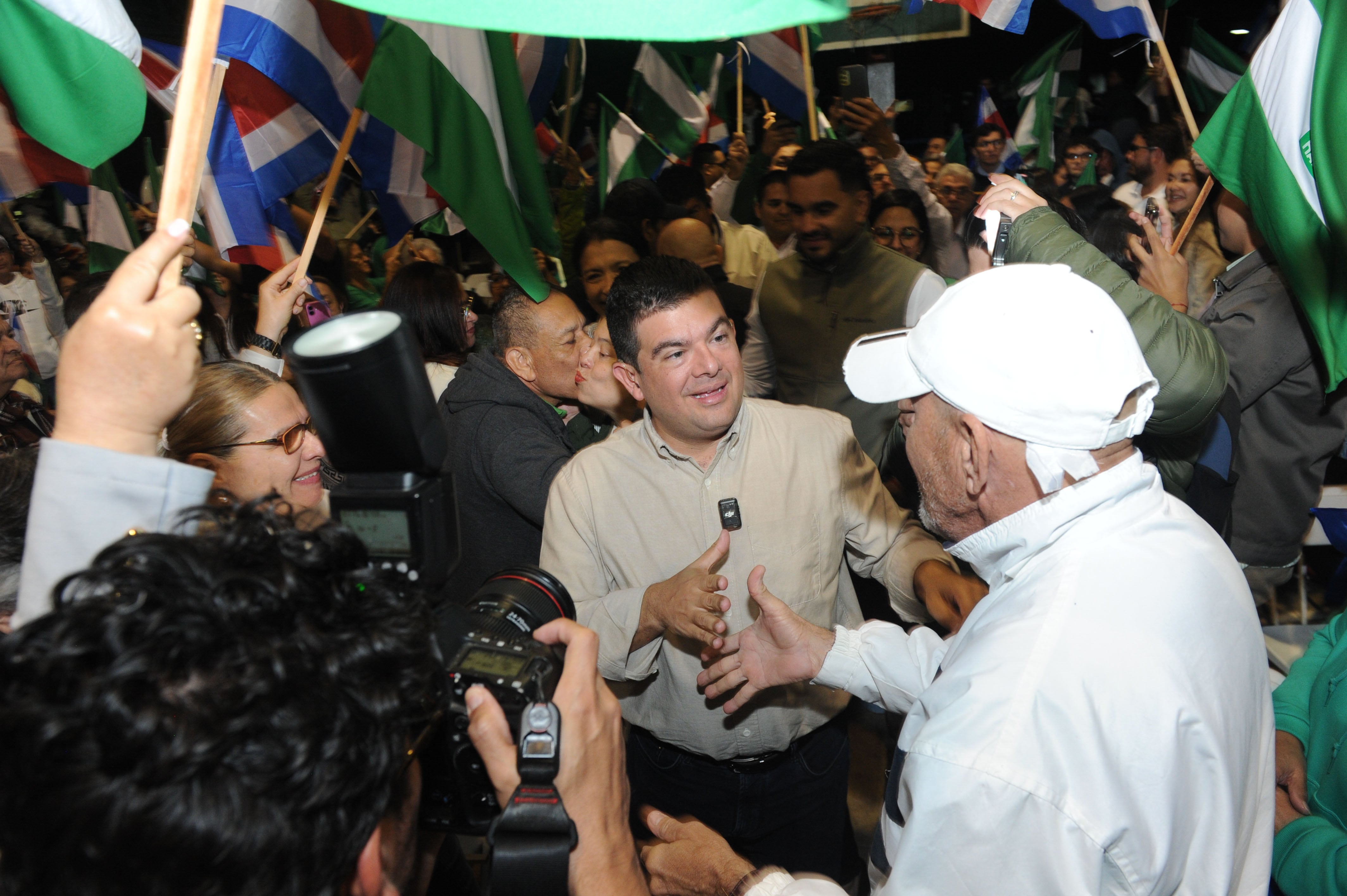 Cierre de campaña del Sr Álvaro Ramos PLN.