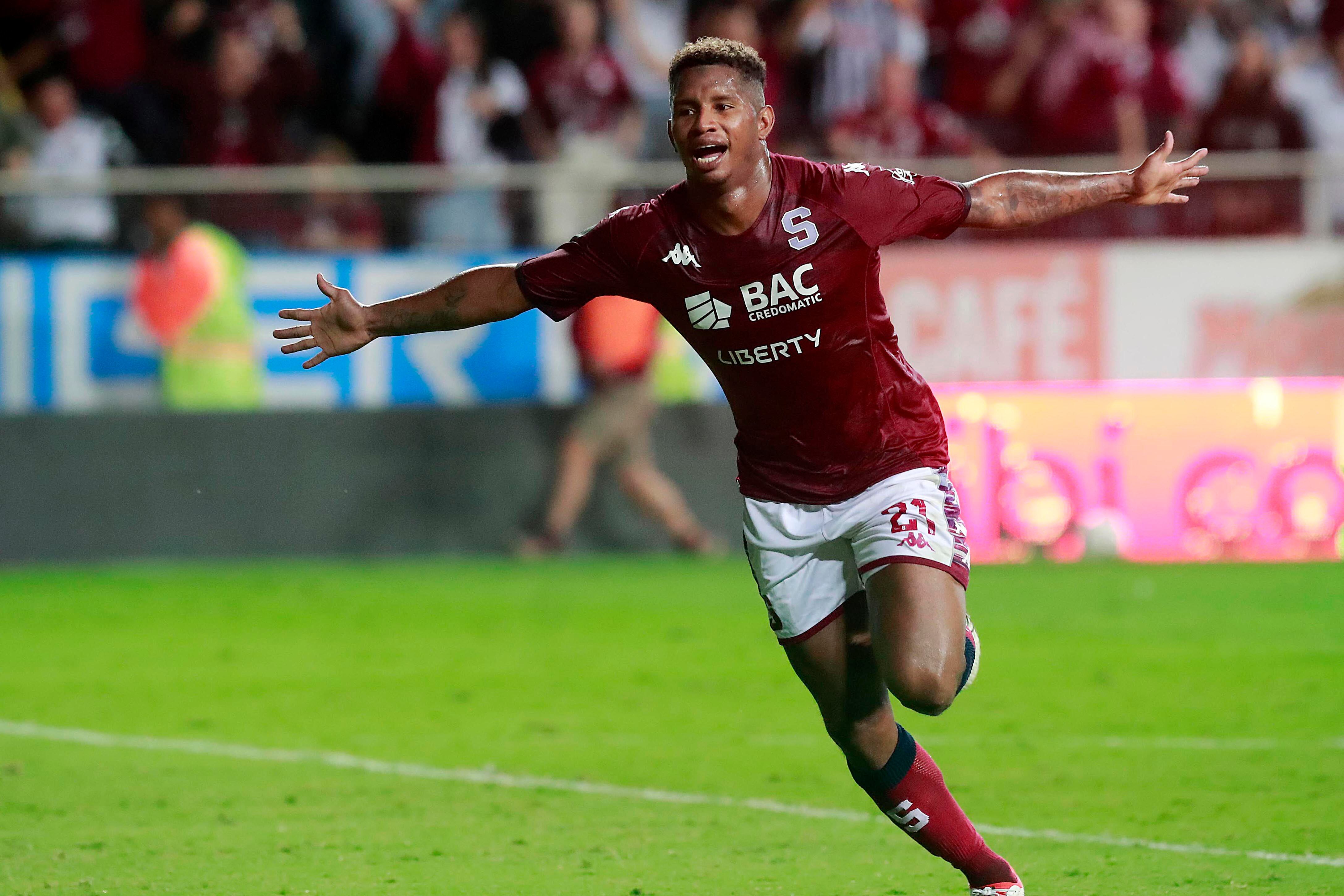 04/11/2023 Estadio Ricardo Saprissa, Tibás. El Deportivo Saprissa recibió a la Liga Deportiva Alajuelense, en una nueva versión del Clásico Nacional en partido de la jornada 18, Torneo de Apertura, Liga Promérica 2023.