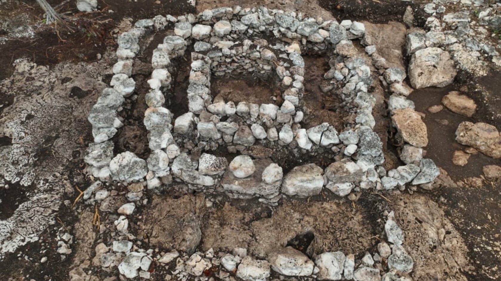 Un salvamento arqueológico en México permitió hallar una estructura ritual maya de más de 1.500 años en Yucatán.