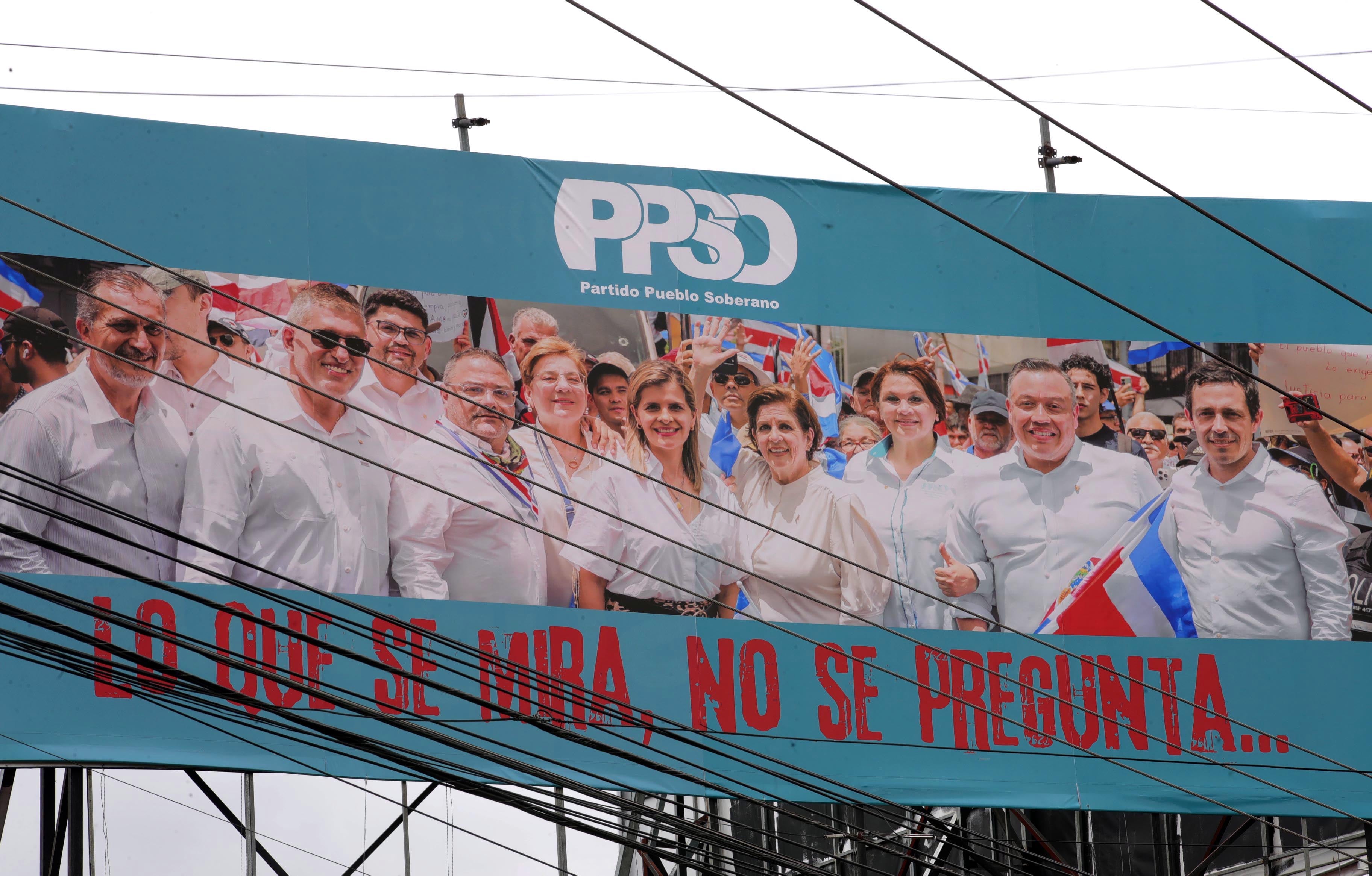 Fotos para nota de REVISTA DOMINICAL nuevo partido Pueblo Soberano