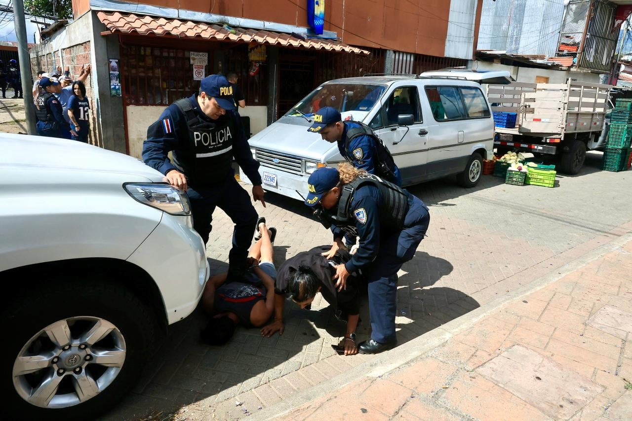 Allanamientos en Purral por presunta venta de drogas