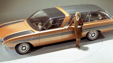 El auto futurista de Ford que tenía cocina, living y 12 faros: así era el increíble Aurora de 1964