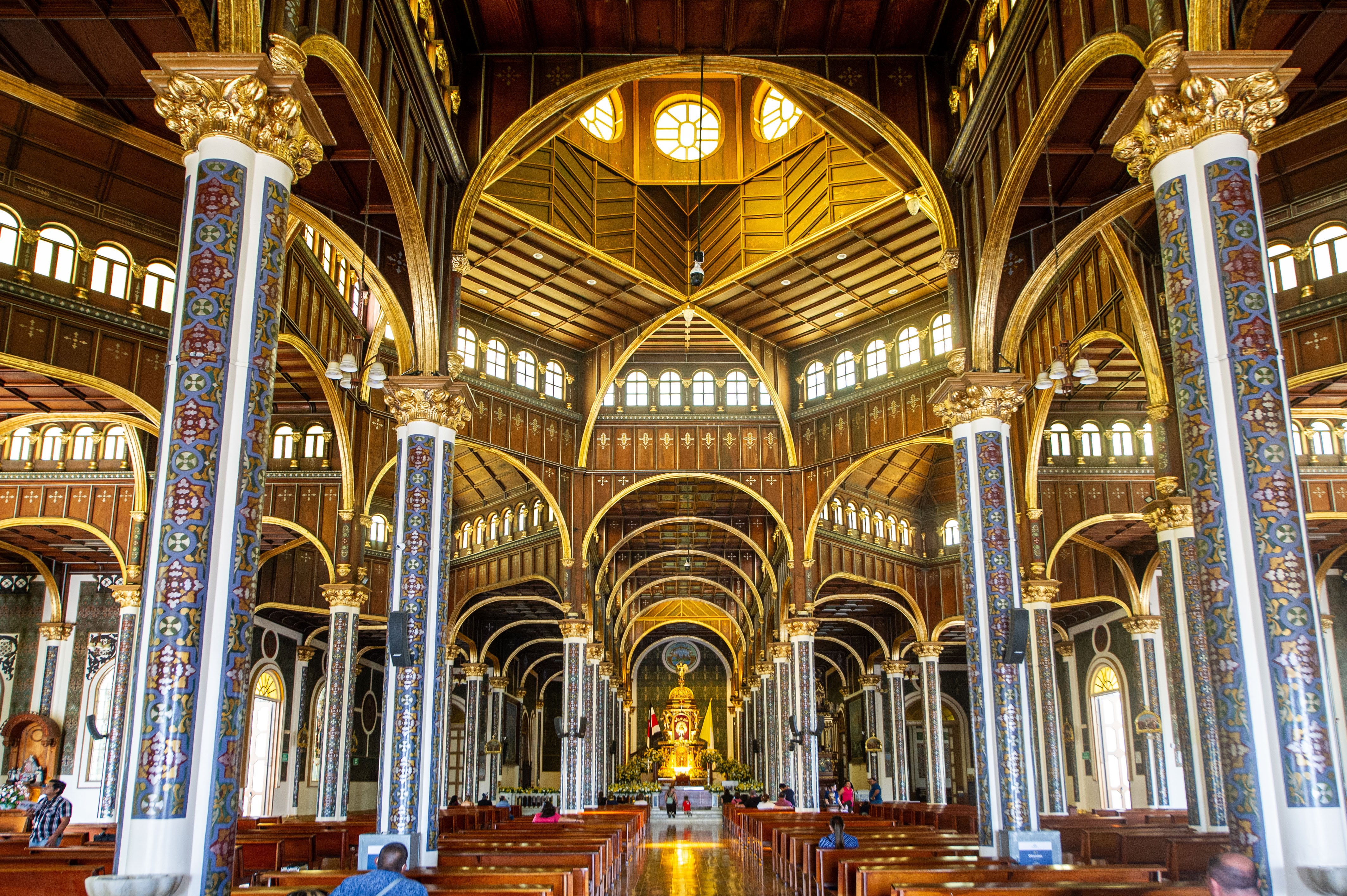20/04/2026 Cartago, Basílica de los Angeles, Conmemoración del Centenario de la Coronación Pontificia de la imagen de Nuestra Señora de los Angeles, Patrona de Costa Rica, 1926 - 2026, entrevista con Pbro Ricardo Cerdas Guntanis, fotografía: Marvin Caravaca.