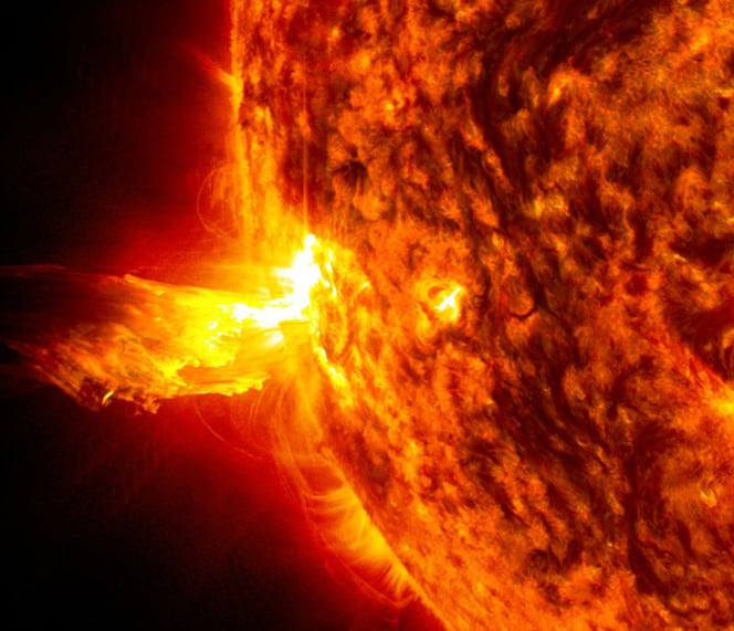 El interior del Sol muestra cambios desde hace décadas. El hallazgo podría ayudar a anticipar efectos del clima espacial sobre tecnologías clave.