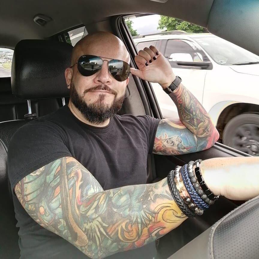 Luis Diego Ulloa Rodríguez era divorciado y papá de dos hijos. Una joven de 26 años y un adolescente que este martes cumplió 17 años. Foto: Tomada del perfil de Facebook.