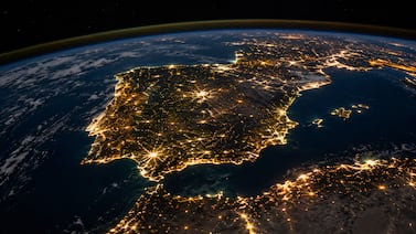 Científicos estudian la corteza terrestre y plantean que la península ibérica podría girar en sentido horario