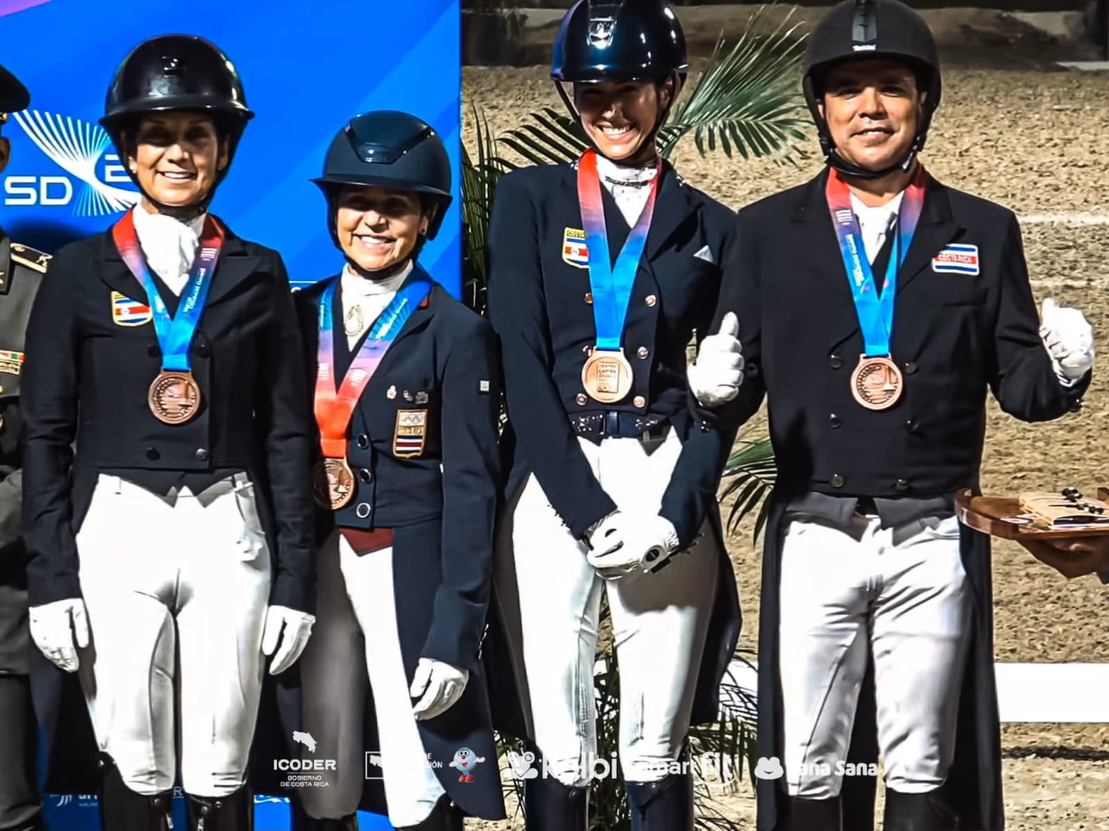 Ecuestre
Juegos Centroamericanos y del Caribe Santo Domingo 2026
Medalla de bronce
Nicole Acosta, Gloriana Herrera, Michelle Batalla Navarro y Ronald Masis Mejía
31 de julio del 2016
Fotografía: Comité Olímpico