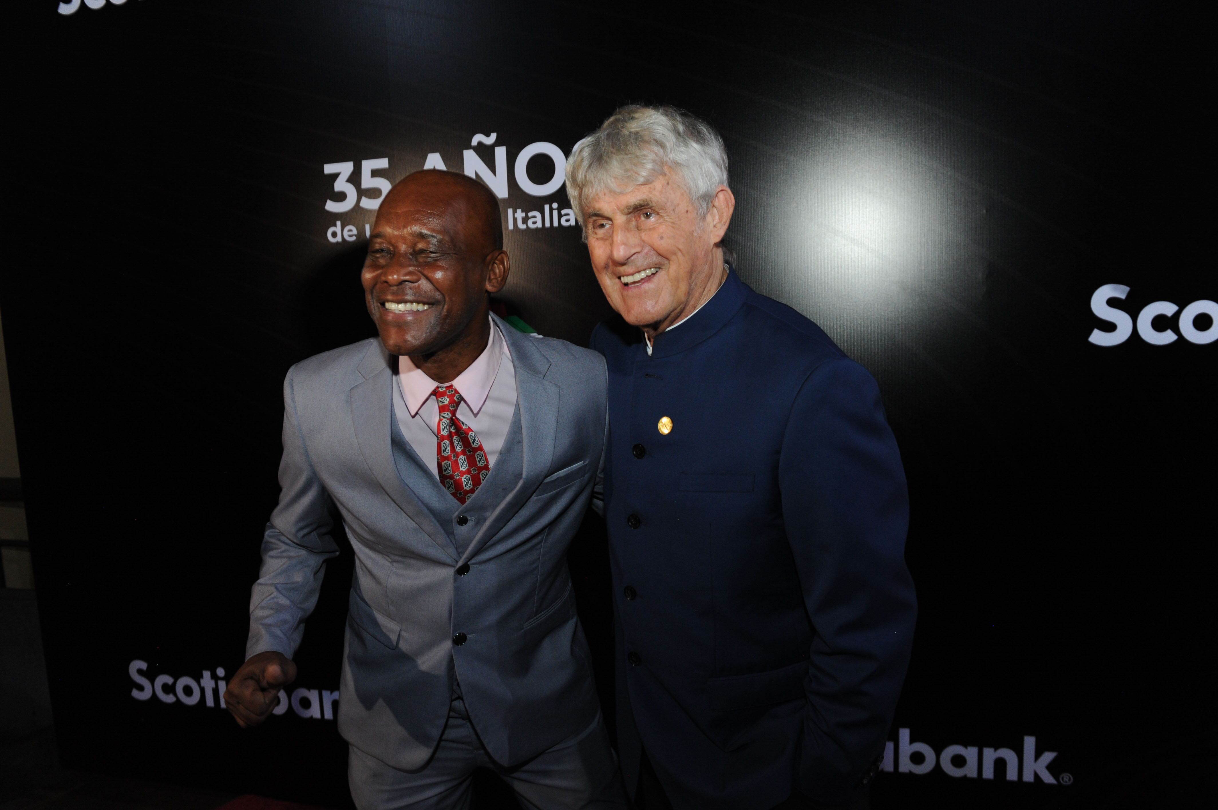 HOMENAJE A LOS MUNDIALISTAS TICOS Y A "BORA" MILUTINOVIC .