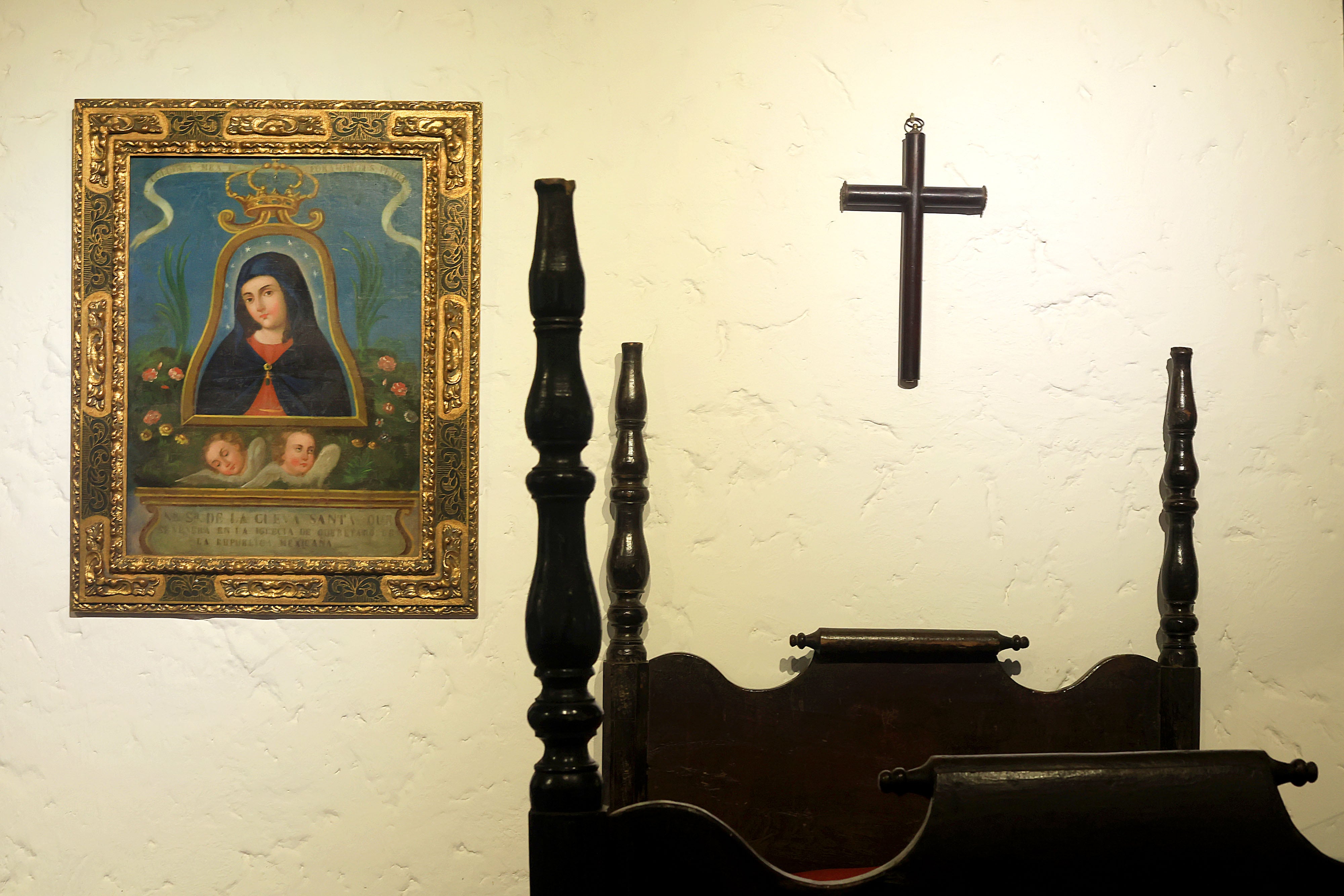 Imagen de un cuadro de la Virgen de la Cueva Santa que está resguardado en el Museo Nacional.