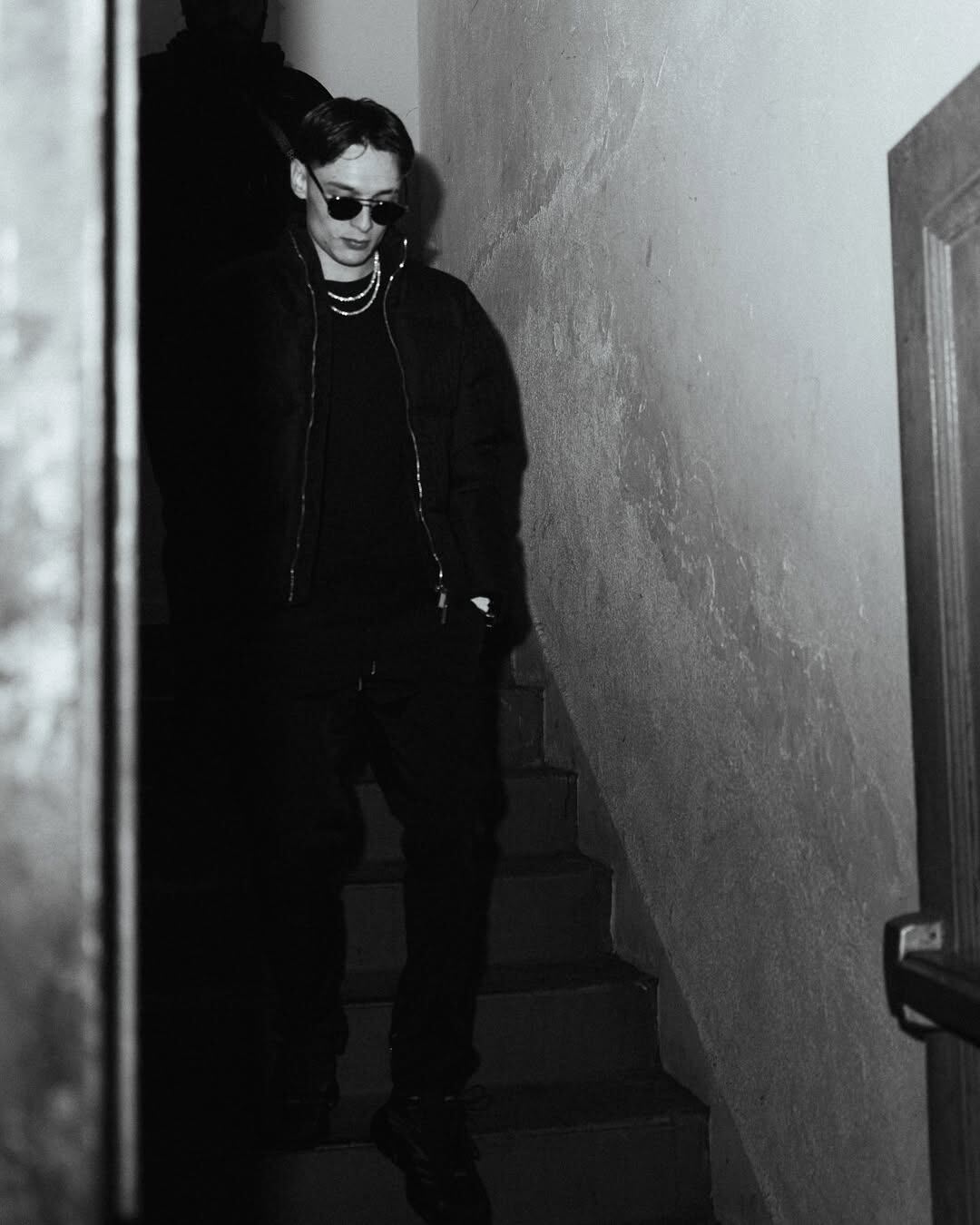 El disco Génesis de Peso Pluma hizo historia en el Billboard 200 y le otorgó su primer Grammy.