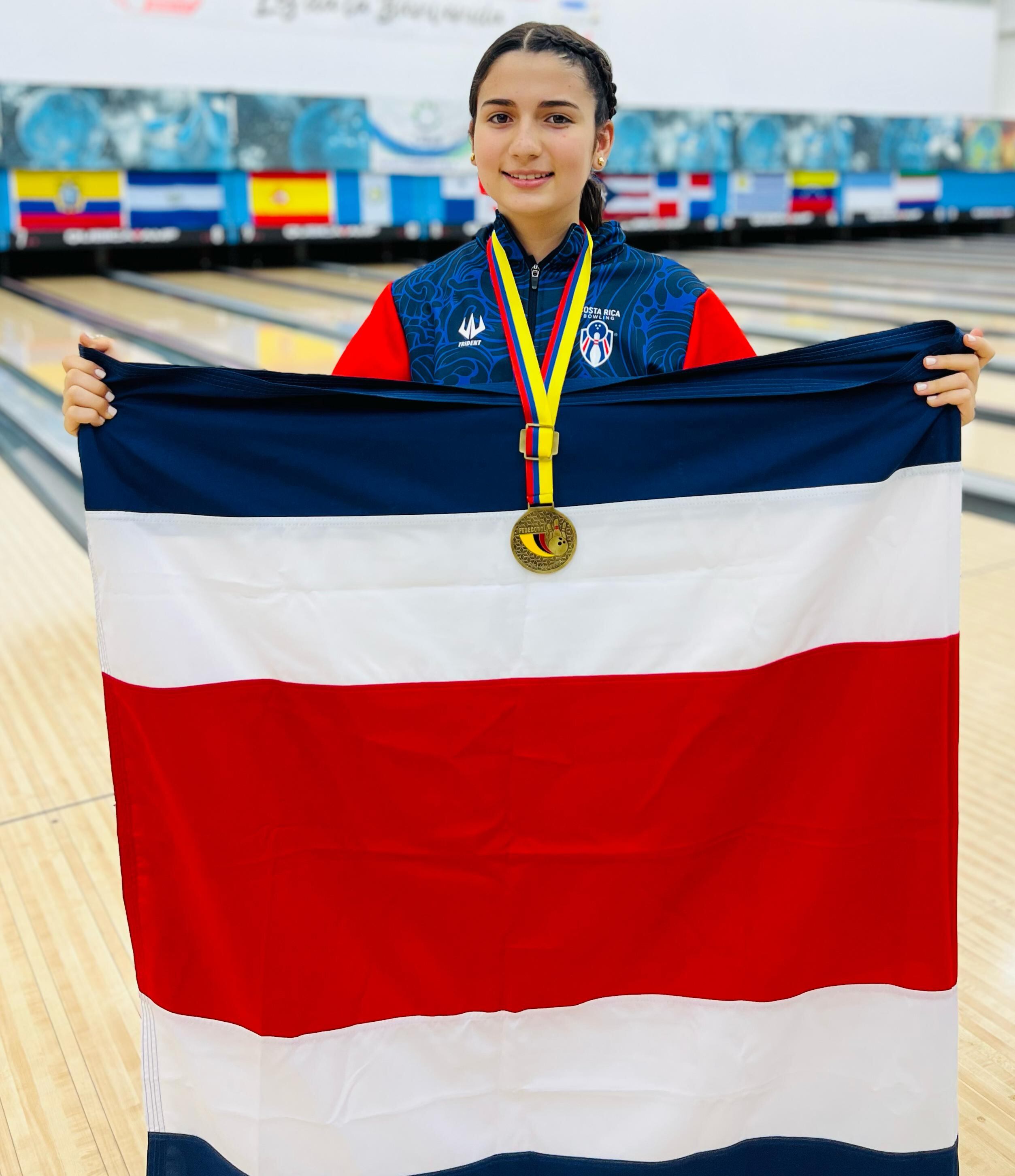 Elena Weinstok Mata
Bollichista
Campeona Iberoamericana juvenil
4 de mayo del 2025
Cortesía: Henryk Weinstok
