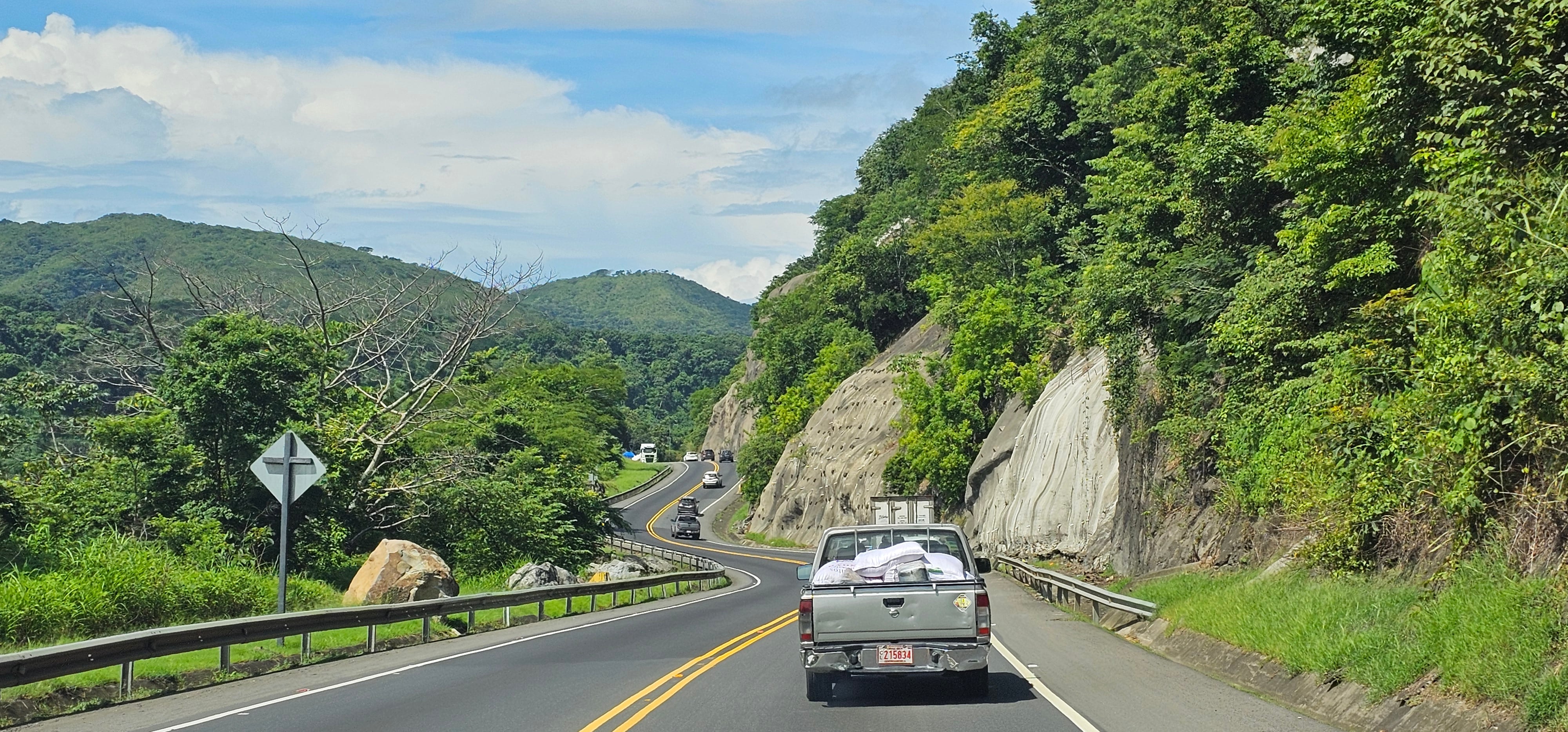 Ruta 27 operará en un solo sentido hacia San José el 5 de abril. Habrá cierre hacia el Pacífico y control de velocidad.