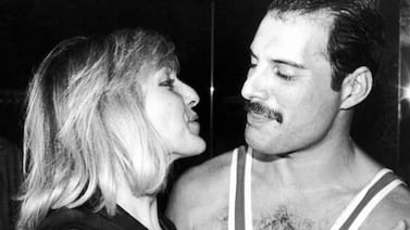 ¿Cómo está la exnovia de Freddie Mercury y qué ha hecho con la herencia que le dejó el icono de Queen?