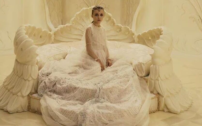 La actriz Tami Stronach vuelve a la pantalla grande con "Man and Witch" después de décadas de ausencia.