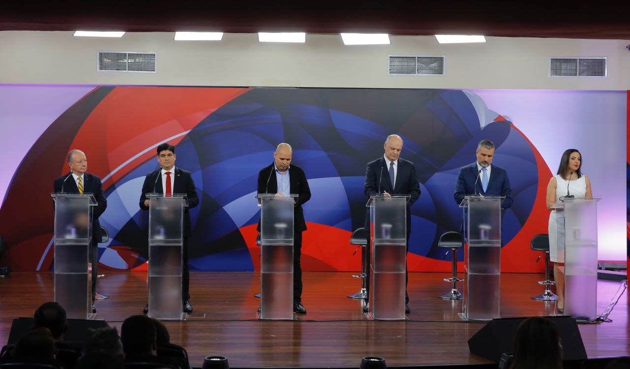 En el segundo día del debate del Tribunal Supremo de Elecciones (TSE) participaron Rodolfo Hernández, del Partido Republicano Social Cristiano; Carlos Alvarado, del Partido Acción Ciudadana (PAC); Jhon Vega, del Partido de los Trabajadores (PT); Rodolfo Piza, del Partido Unidad Social Cristiana (PUSC); Otto Guevara, del Movimiento Libertario y Stephanie Campos, del partido Renovación Costarricense.