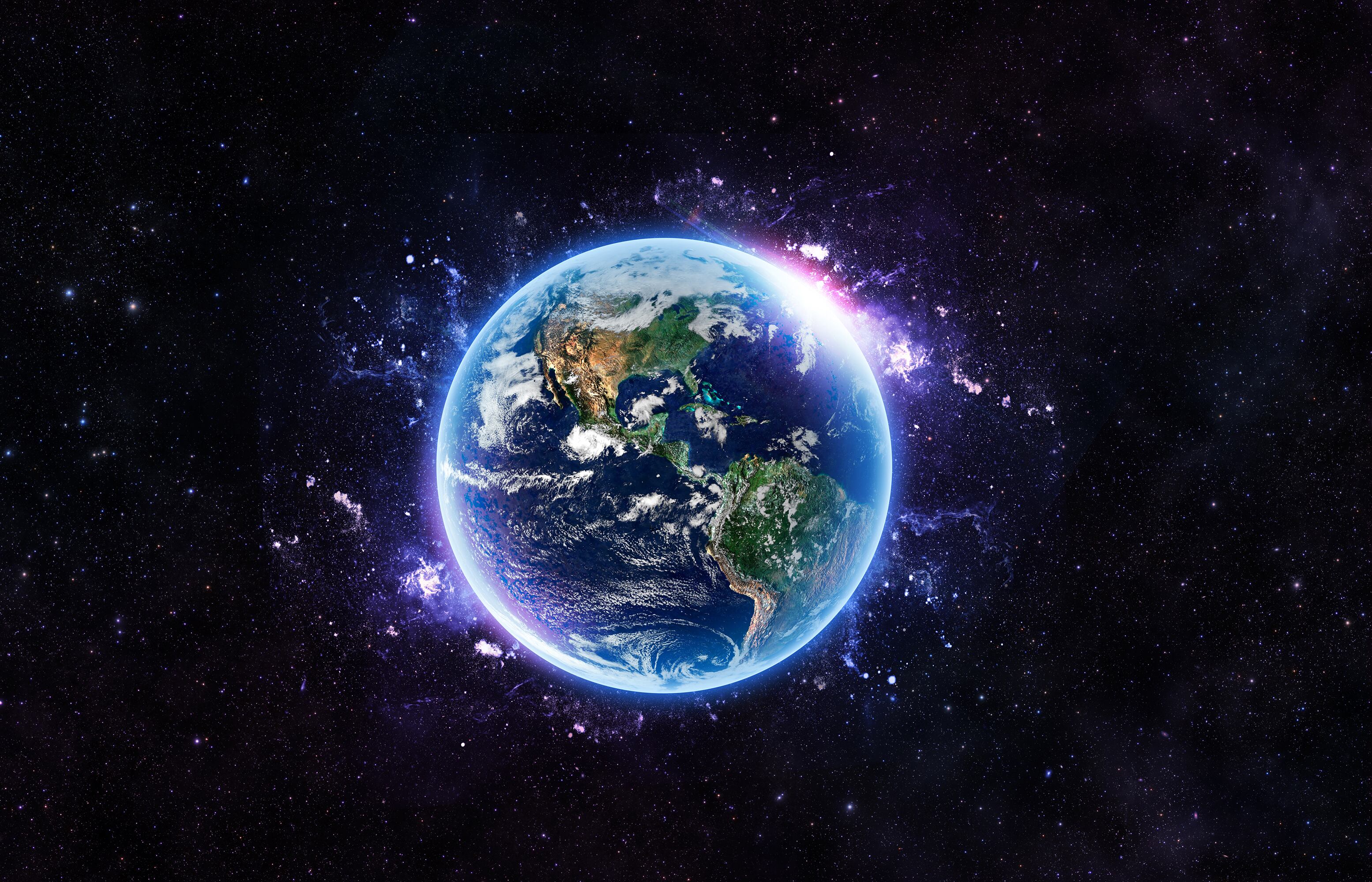 A mediados de los año 1970, los clorofluorocarburos (CFC), antaño muy utilizados en los aerosoles y en los refrigeradores, fueron identificados como los principales responsables del adelgazamiento de la capa de ozono, causando "agujeros" cada año, uno de los cuales, especialmente grande, por encima de la Antártida.