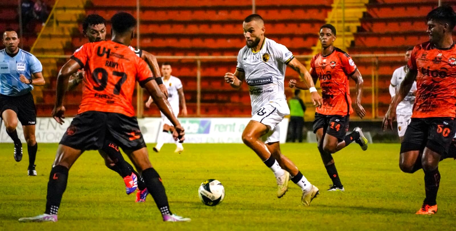 Puntarenas vs Liberia