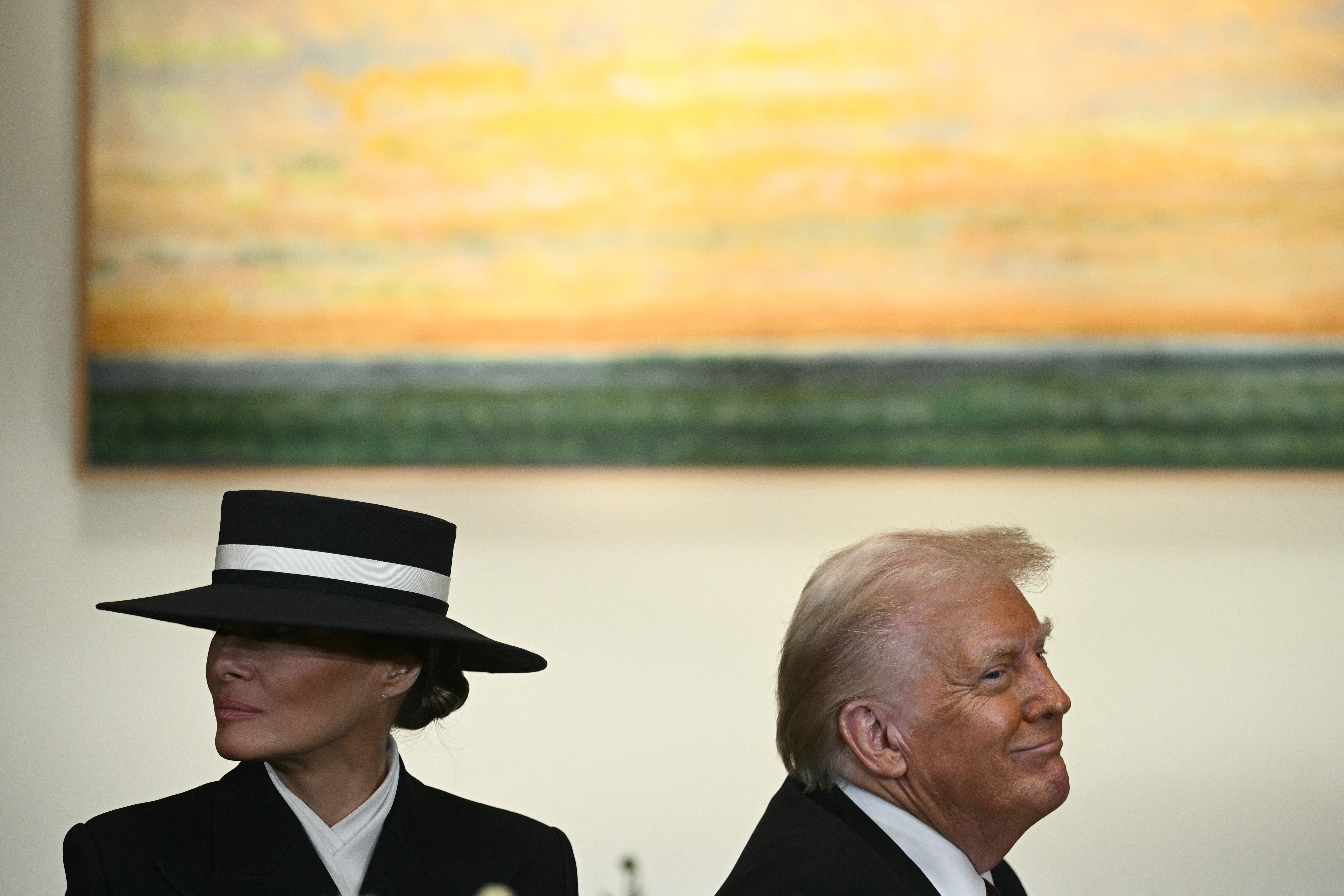 El presidente de Estados Unidos, Donald Trump, y la primera dama, Melania Trump, asistieron a un almuerzo después de la ceremonia de inauguración, en el Statuary Hall del Capitolio de Estados Unidos en Washington, DC este 20 de enero. Fotografía: