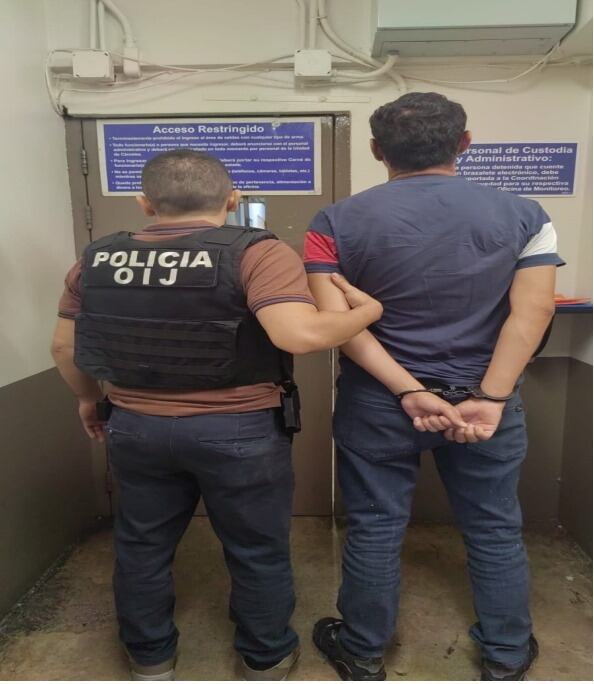 Mediante varias diligencias el OIJ identificó y capturó al sujeto que quedó tras las rejas mientras avanza la investigación en su causa. Foto: Cortesía OIJ.